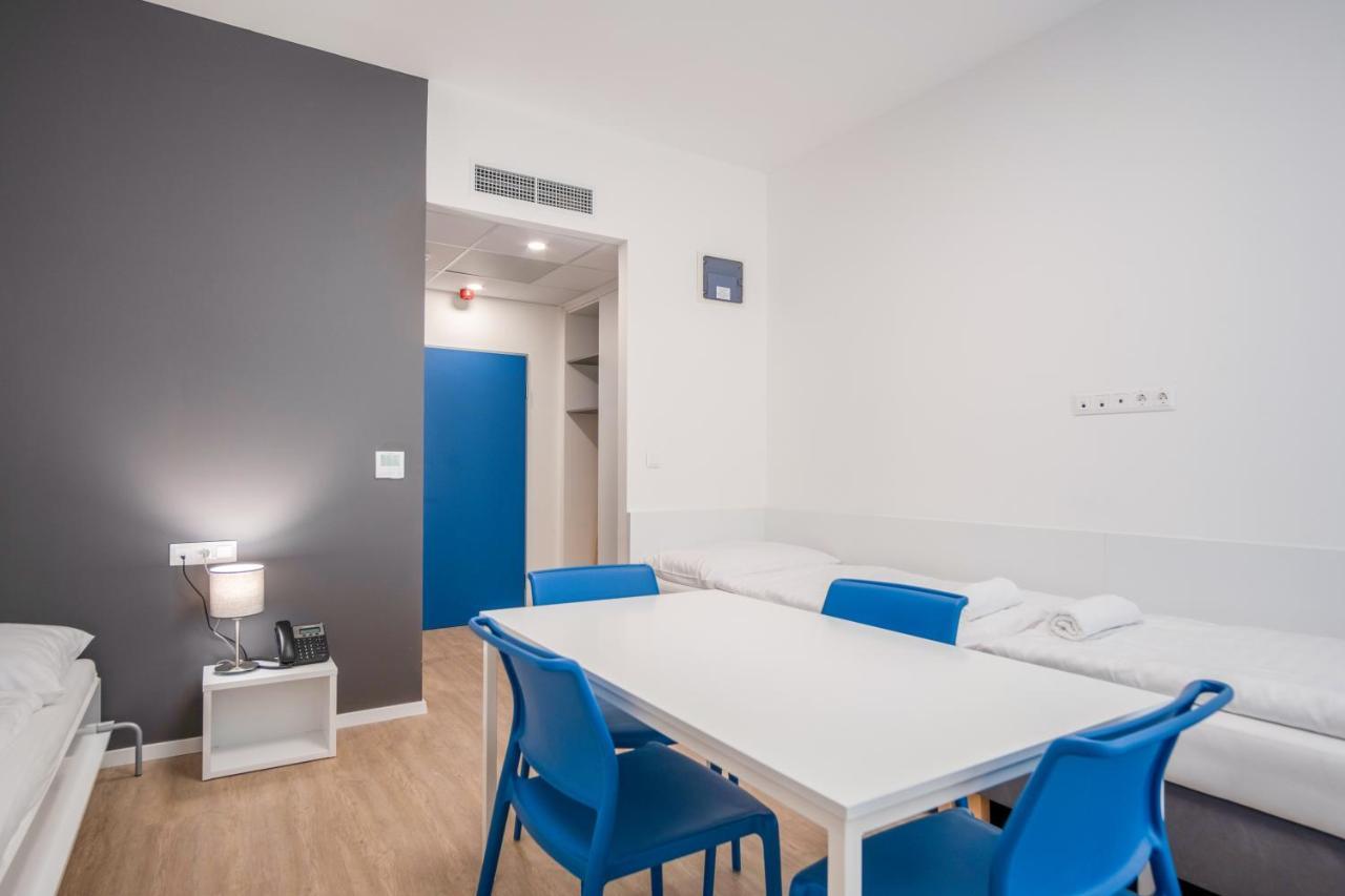 Ciszterci Rendezvenykoezpont Bed & Breakfast บาลาโตนัลมาดี ภายนอก รูปภาพ