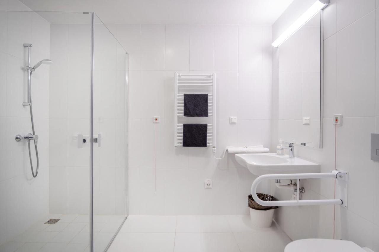Ciszterci Rendezvenykoezpont Bed & Breakfast บาลาโตนัลมาดี ภายนอก รูปภาพ