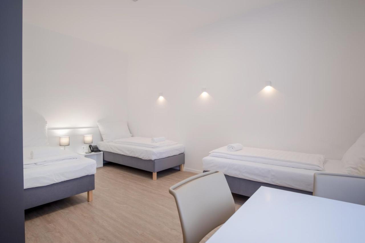 Ciszterci Rendezvenykoezpont Bed & Breakfast บาลาโตนัลมาดี ภายนอก รูปภาพ